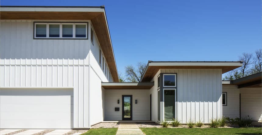 hardiepanel-vertical-siding-in-a-modern-home